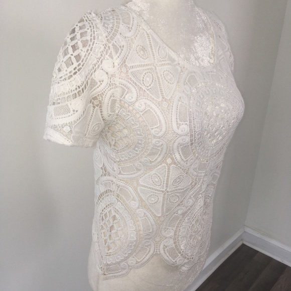 White Lace Top - Picture 4 of 5